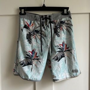 O’Neil Hyperfreak light Blue Hawaiian Print Board Shorts